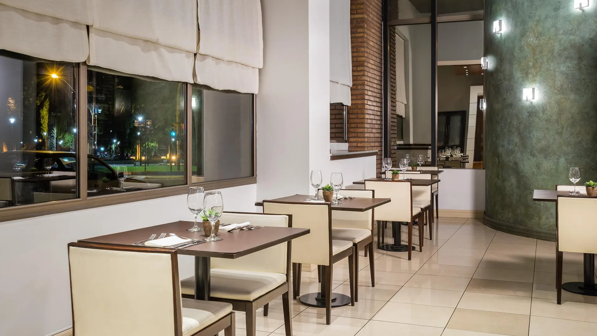 Montanas Azules Apart Hotel Mendoza 3*,  Argentina